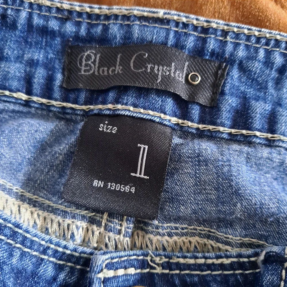 Black Crystal beige lace ripped jeans - Picture 8 of 9